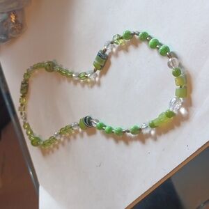 ART GLASS VINTAGE NECKLACE GOLDTONE SPACERS EXCELLENT CONDITION, LIKE NEW